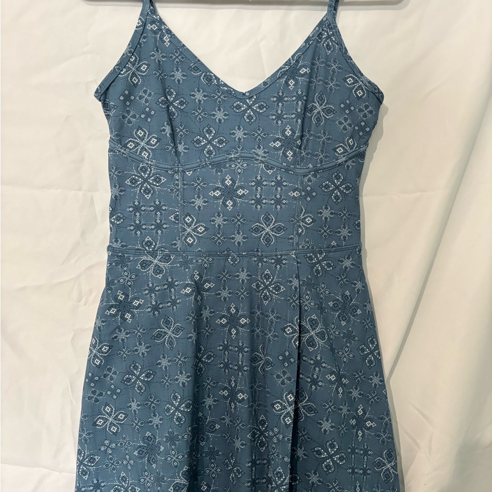 JoyLab Blue and White Patterned Mini Dress
